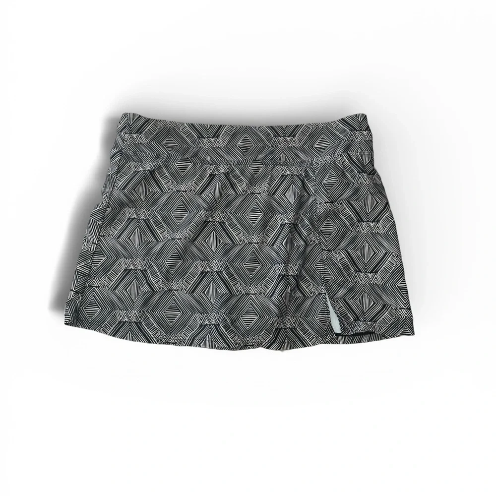 Diamond print swim skirt m